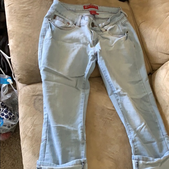 Jean capris - Picture 1 of 3